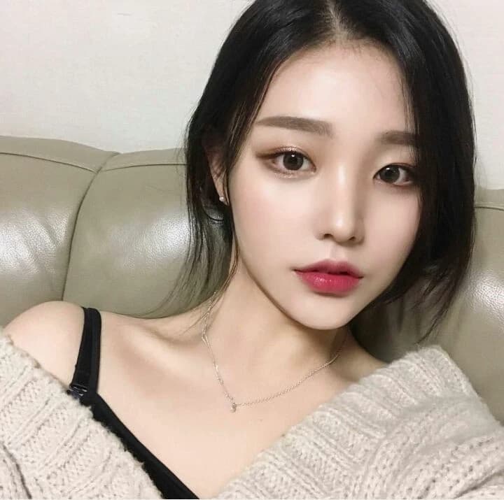 Jong The Korean Girl thumbnail