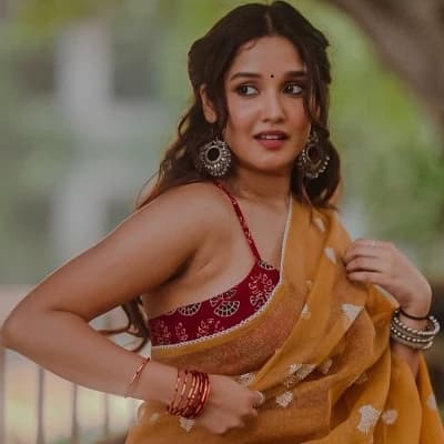 Anikha Surendhran thumbnail