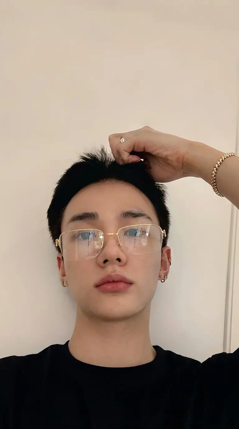 Hyunjin thumbnail