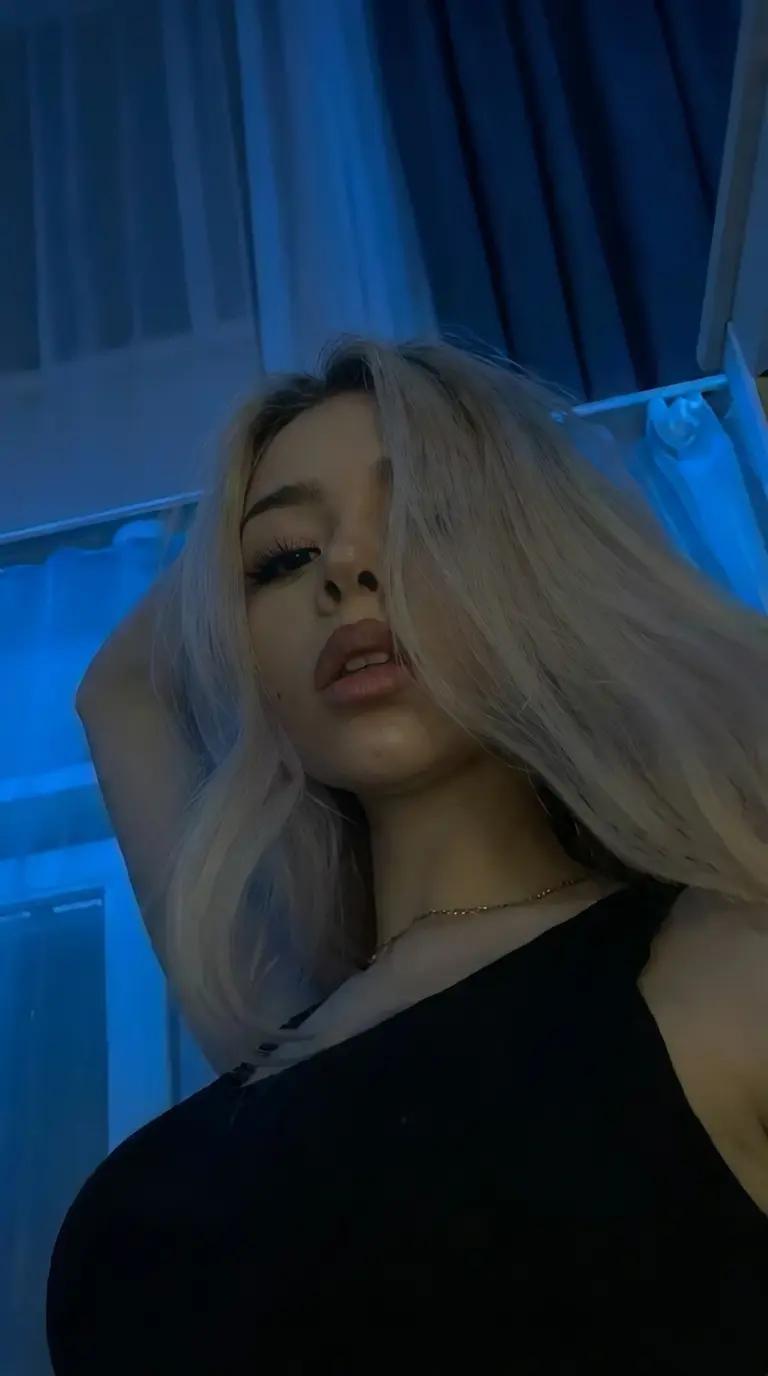 Eve Bradley thumbnail