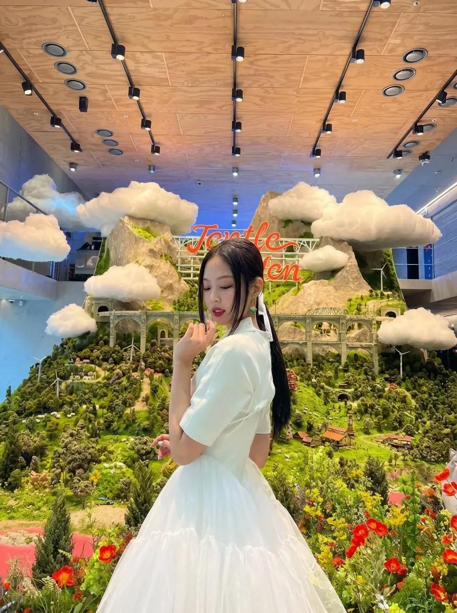 Jennie thumbnail