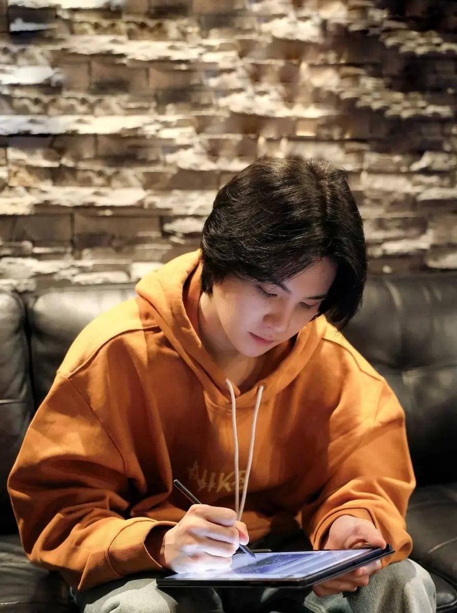 Min yoongi thumbnail