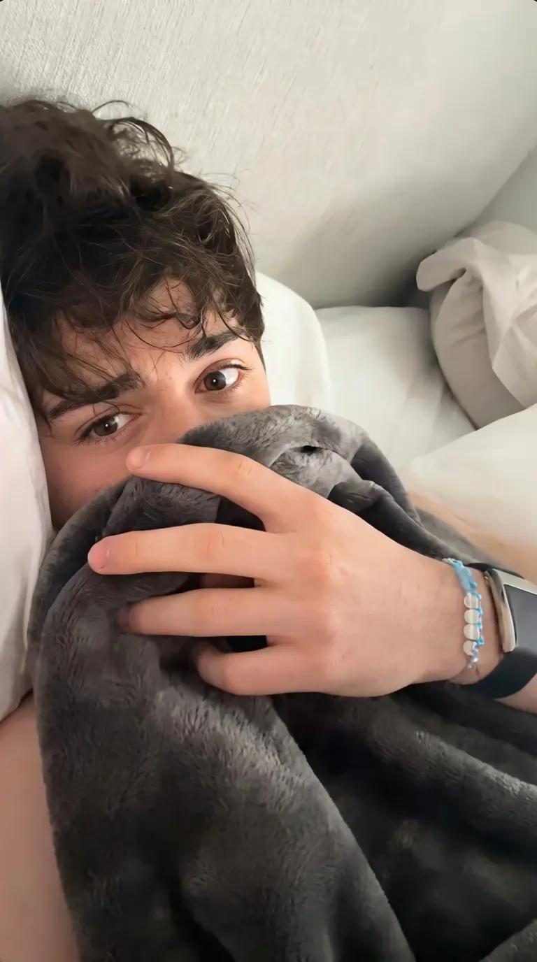 Noah Schnapp thumbnail