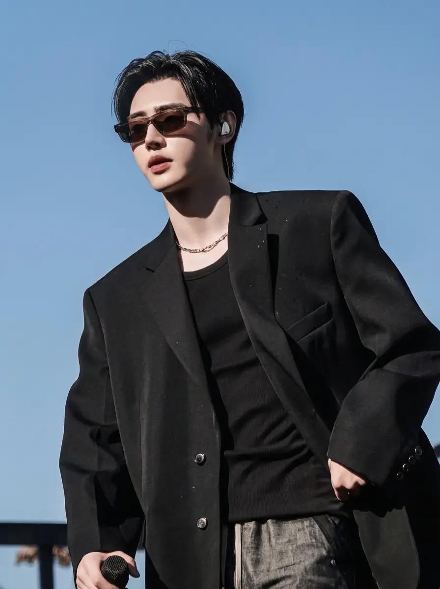 Sunghoon  thumbnail