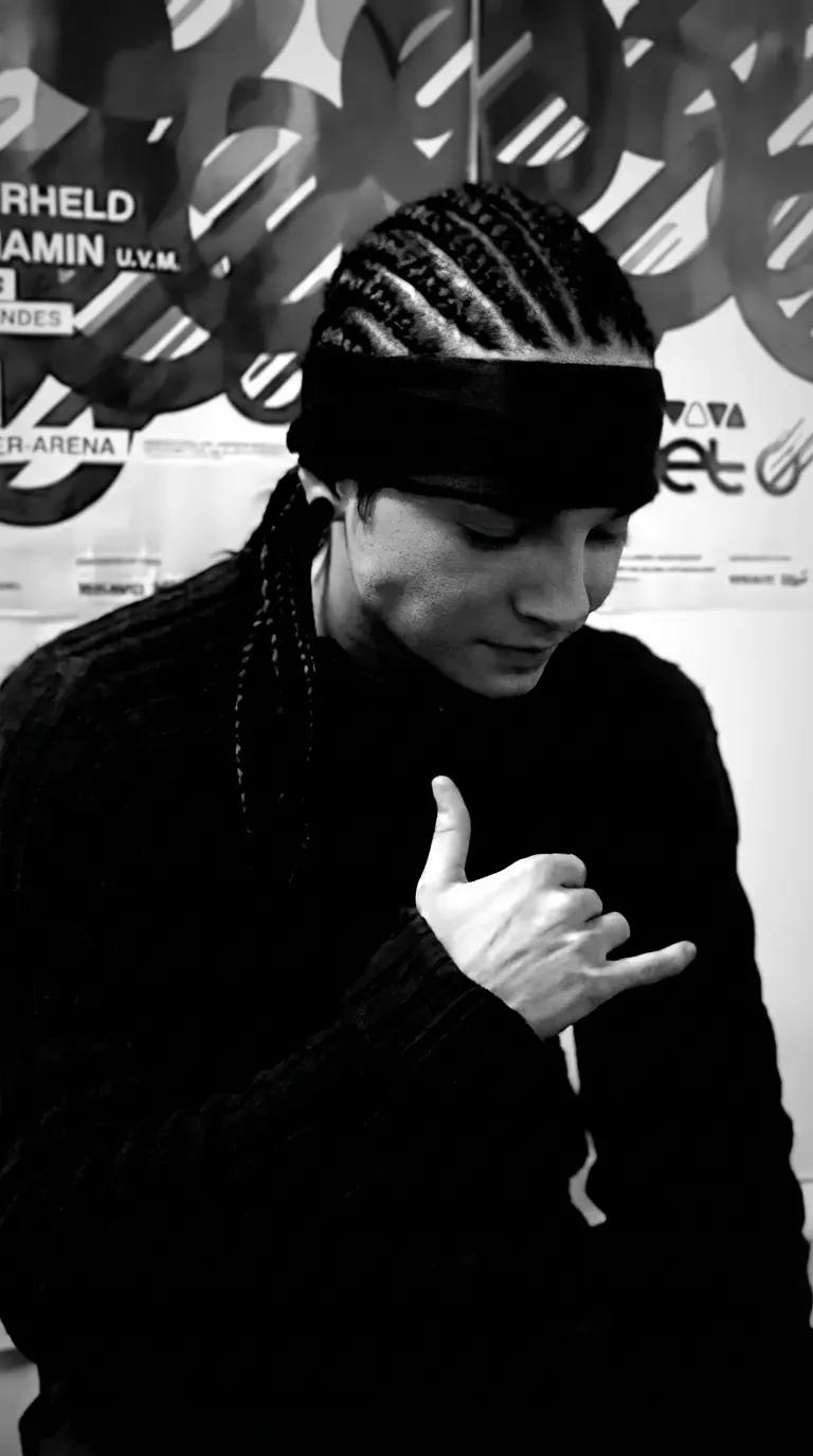 Tom kaulitz thumbnail
