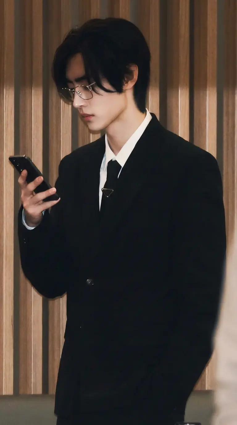 Sunghoon thumbnail