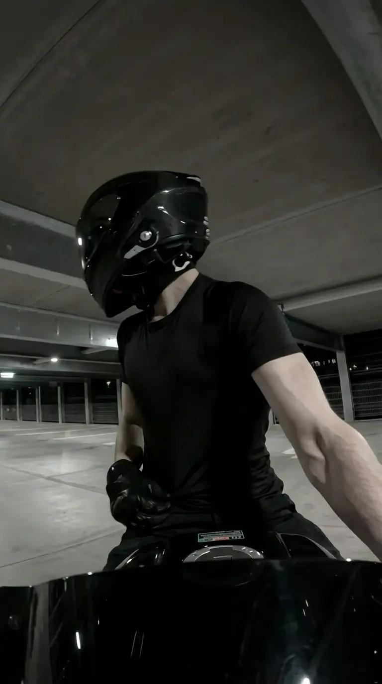 Biker thumbnail
