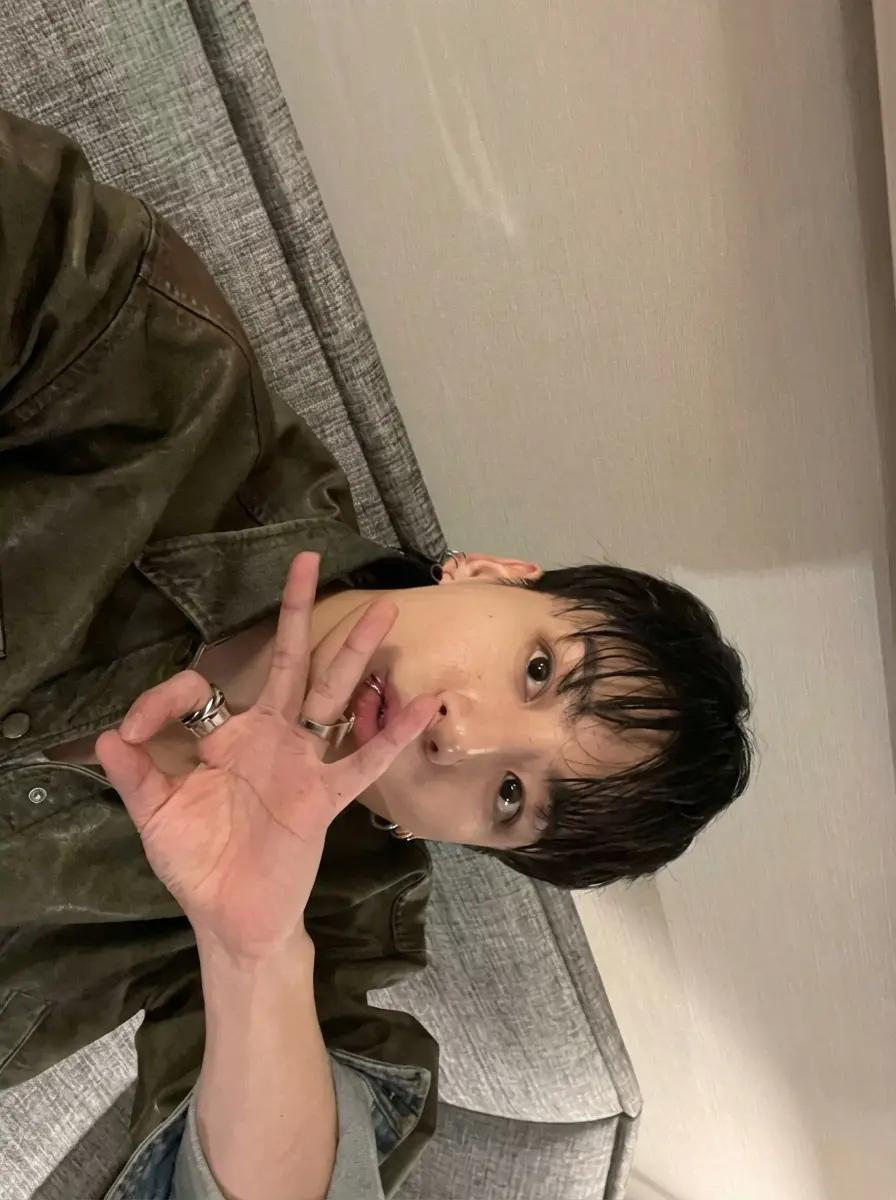 Jeon Jungkook thumbnail
