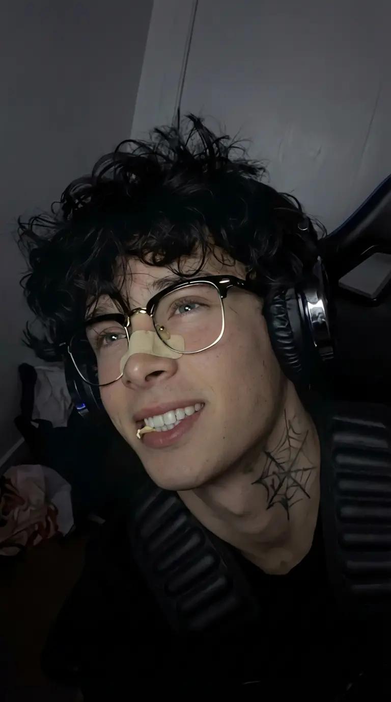 Gamer friend thumbnail