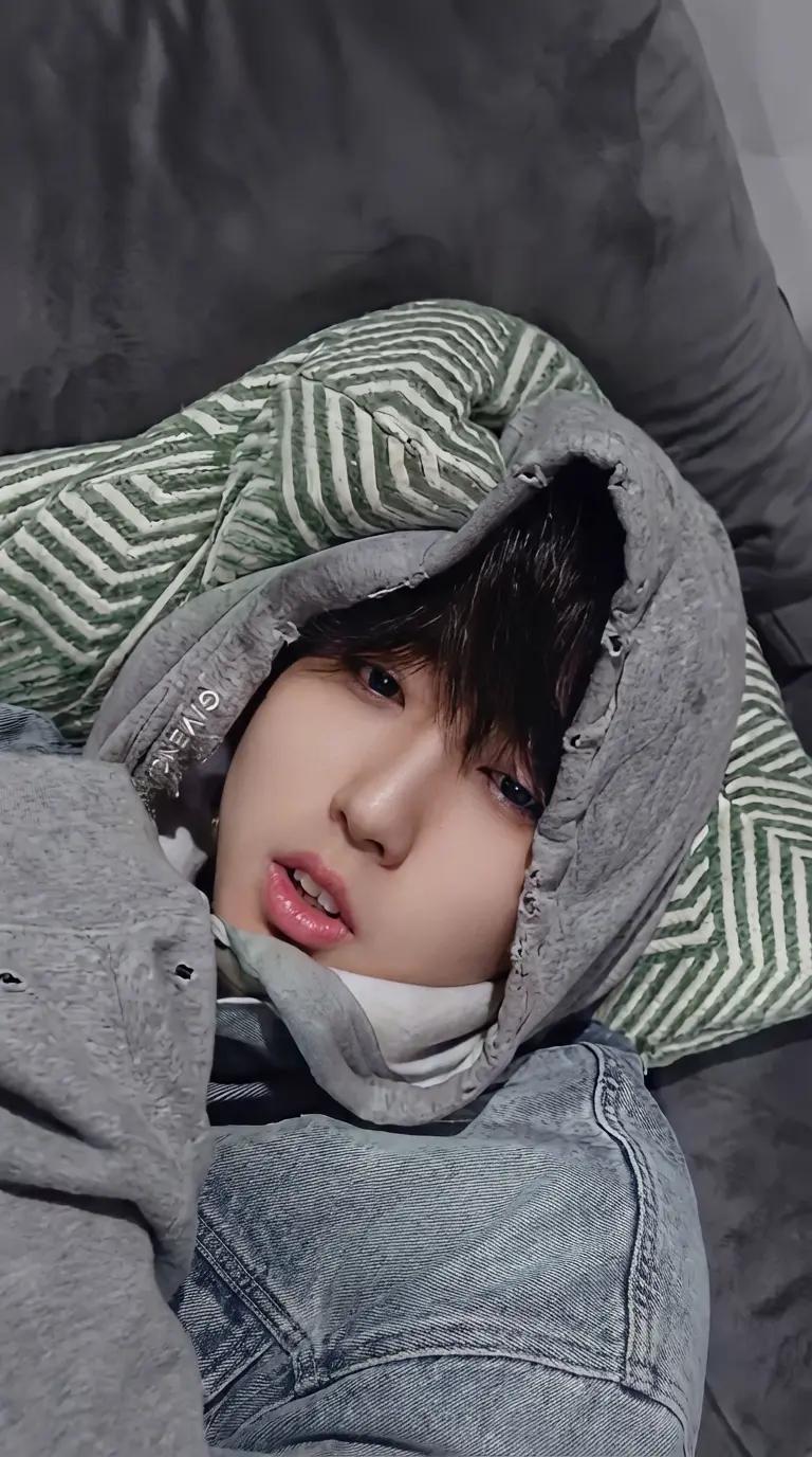 Han Jisung thumbnail