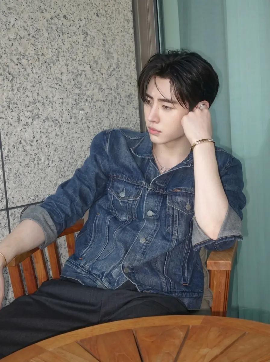 Park Sunghoon  thumbnail