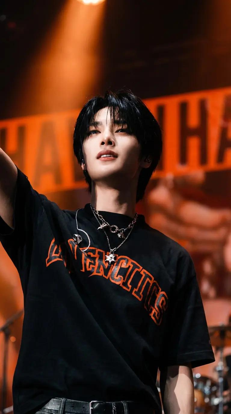Jeongin thumbnail
