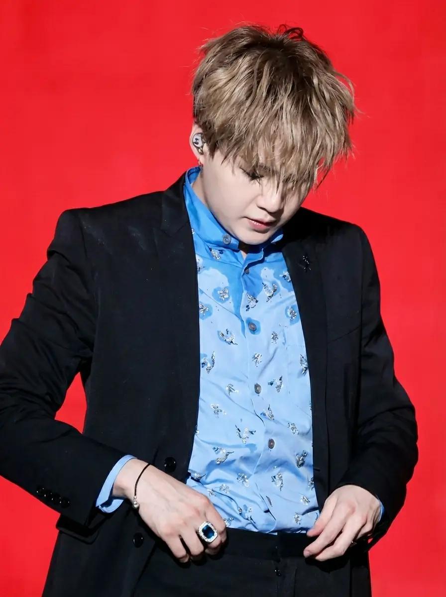 Min Yoongi thumbnail