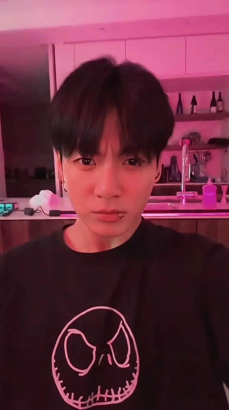 Jeon Jungkook thumbnail