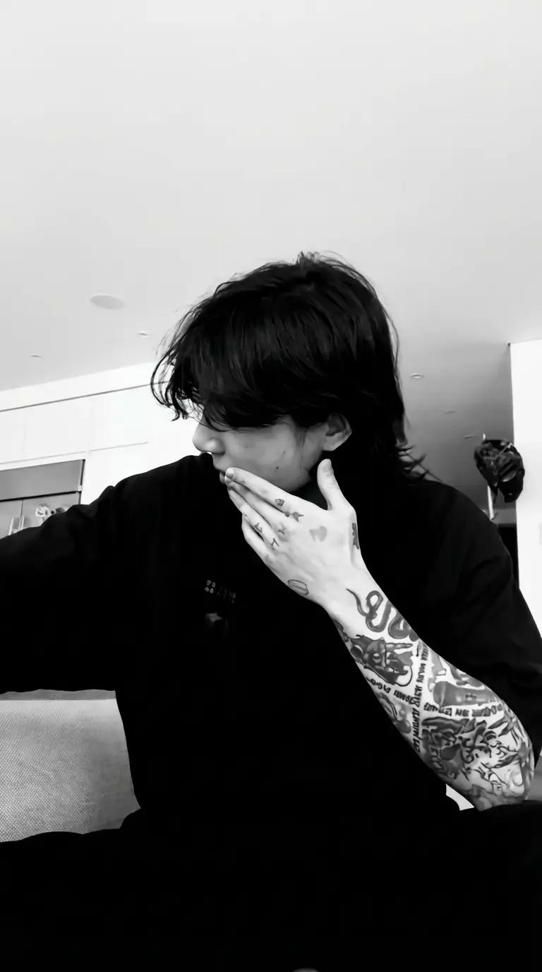 Jeon Jungkook thumbnail
