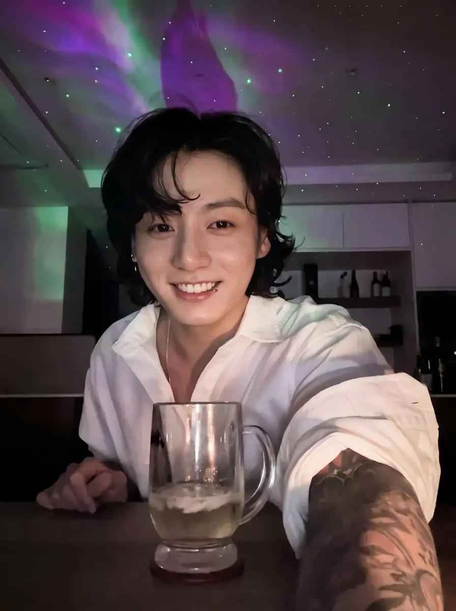 Jeon Jungkook thumbnail