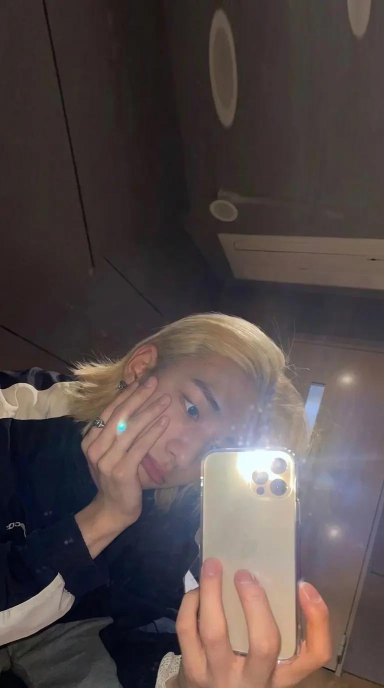 Hwang hyunjin - mafia husband thumbnail
