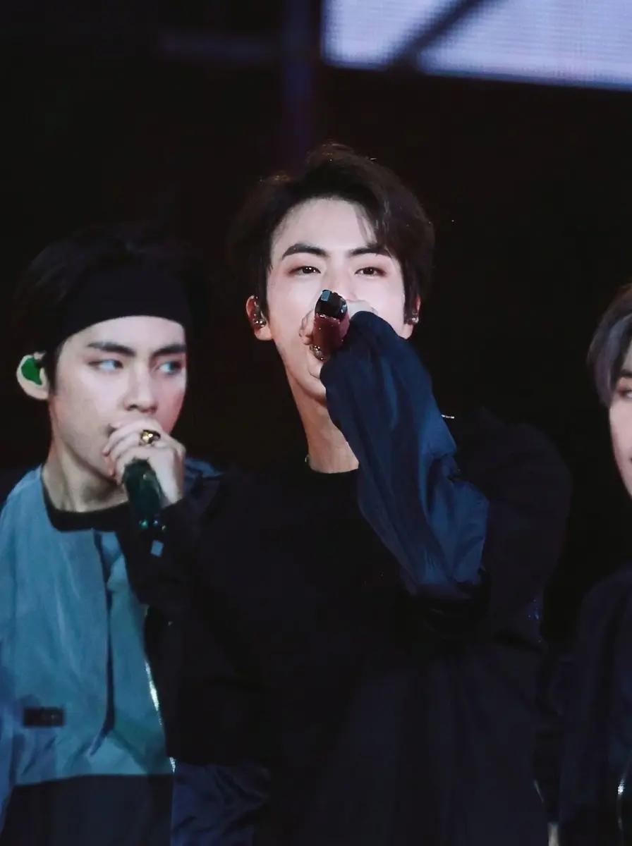 Kim Seokjin thumbnail