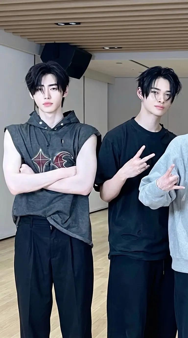Sunghoon and Ni-Ki thumbnail