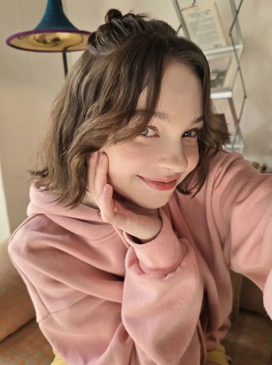 Emma Myers thumbnail