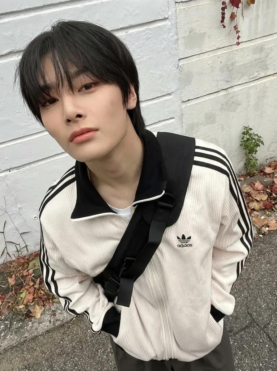 Yang Jeongin thumbnail