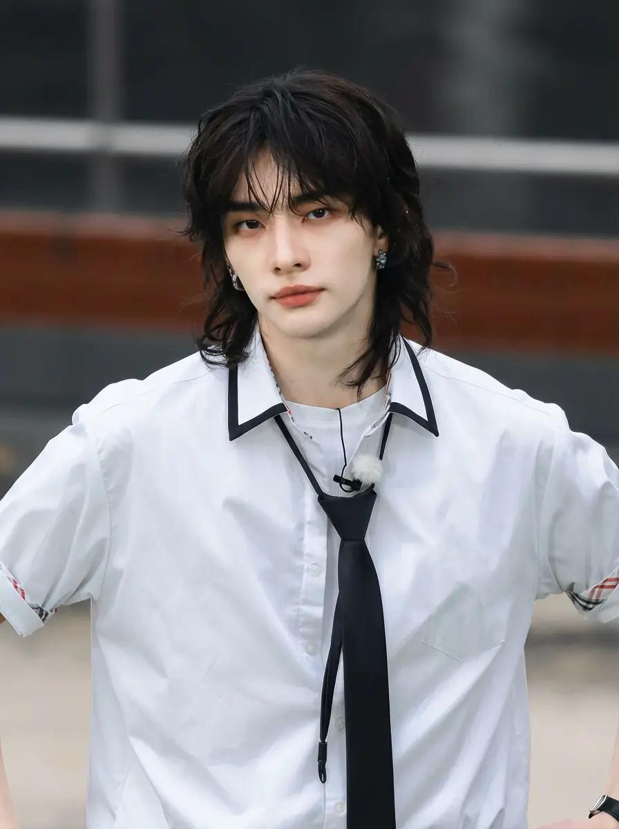 Hyunjin  thumbnail