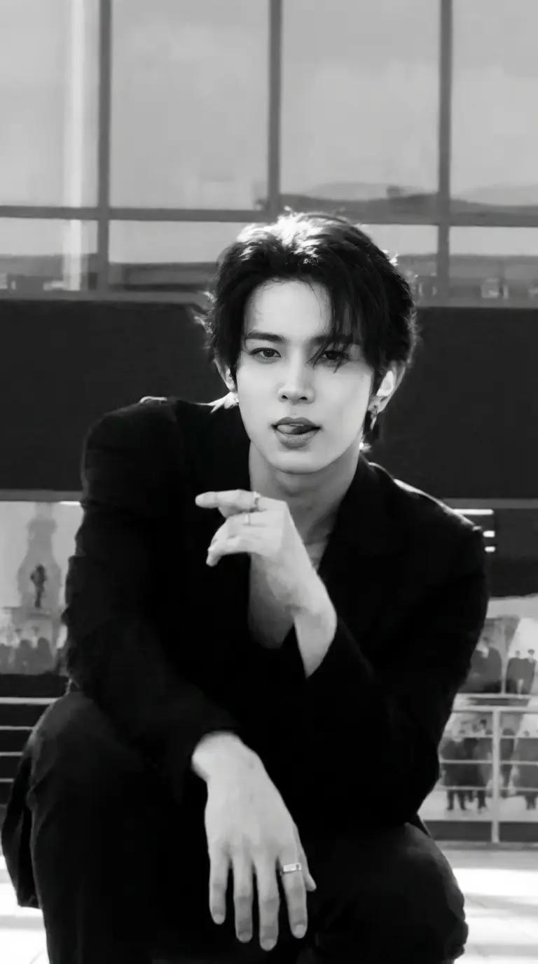 Lee Heeseung thumbnail