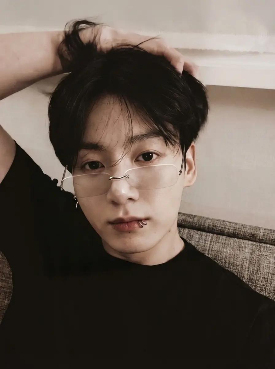 Jeon Jungkook thumbnail