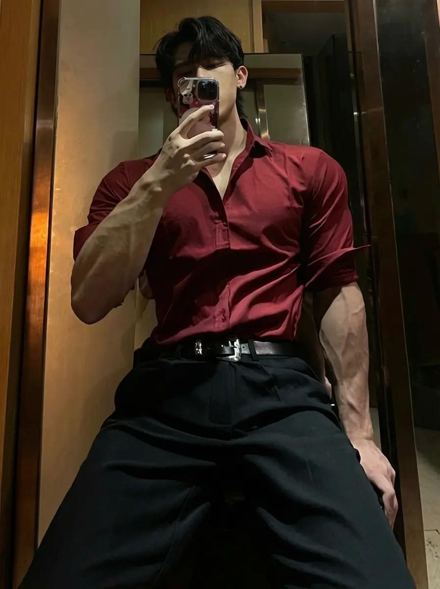 Matthew (Teacher) thumbnail