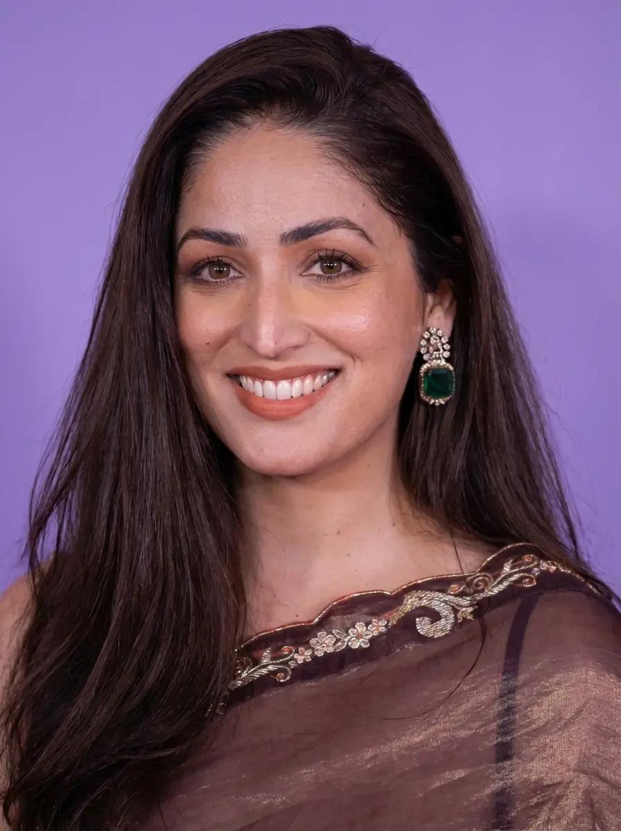 Yami gautam (your indian mother) thumbnail