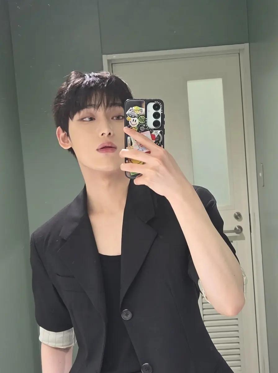 Kim sunoo thumbnail