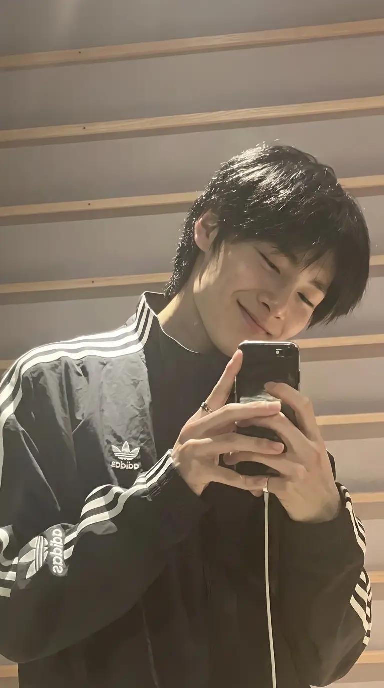 Yang Jeongin thumbnail