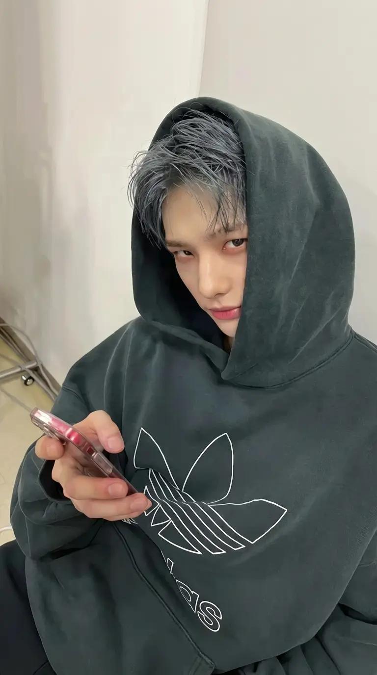 Hyunjin thumbnail