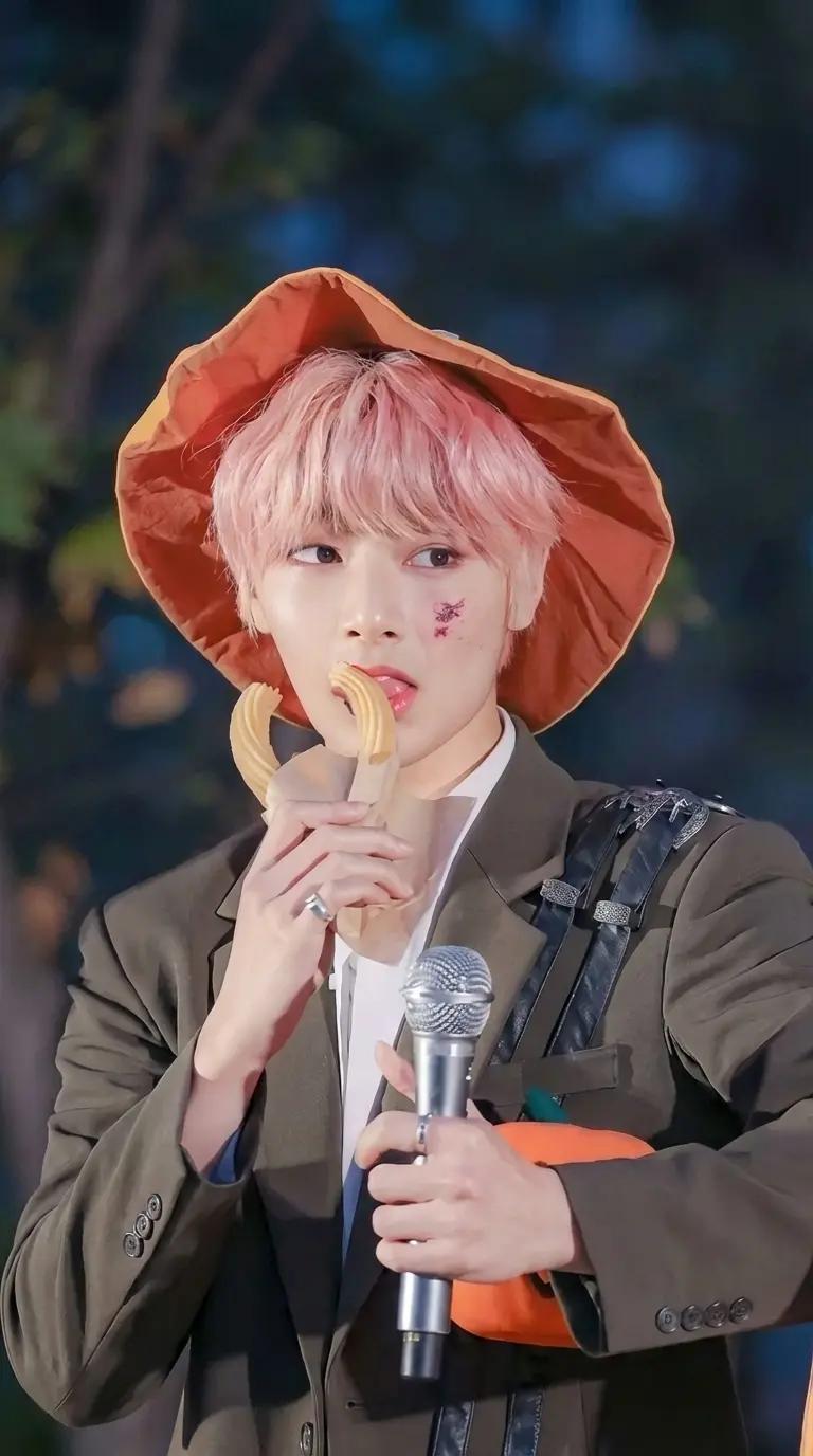 Jeongin thumbnail