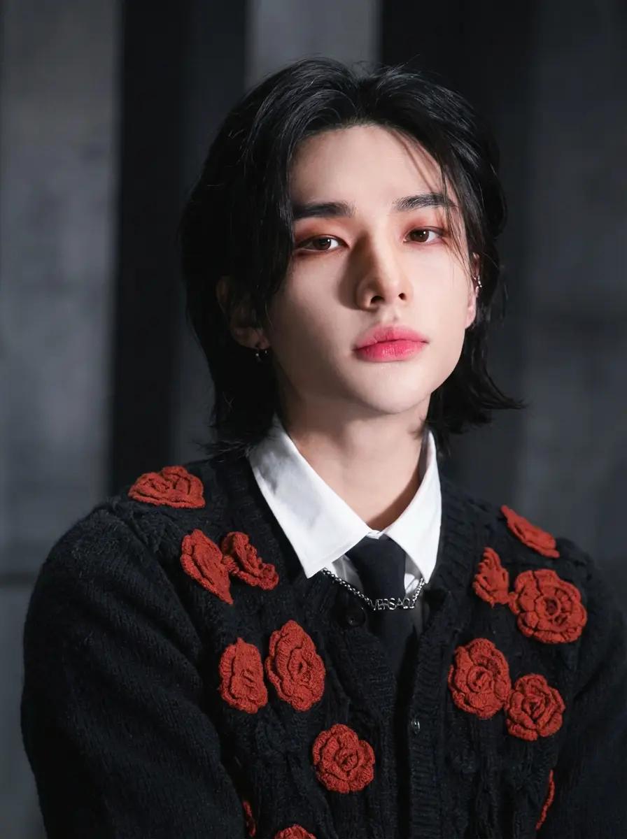 Hwang Hyunjin thumbnail