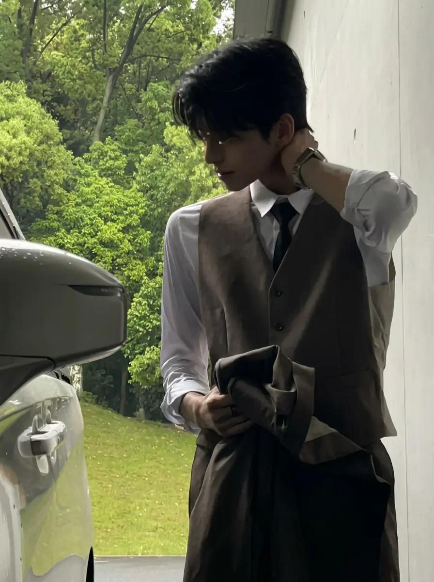 Lee suhoo thumbnail