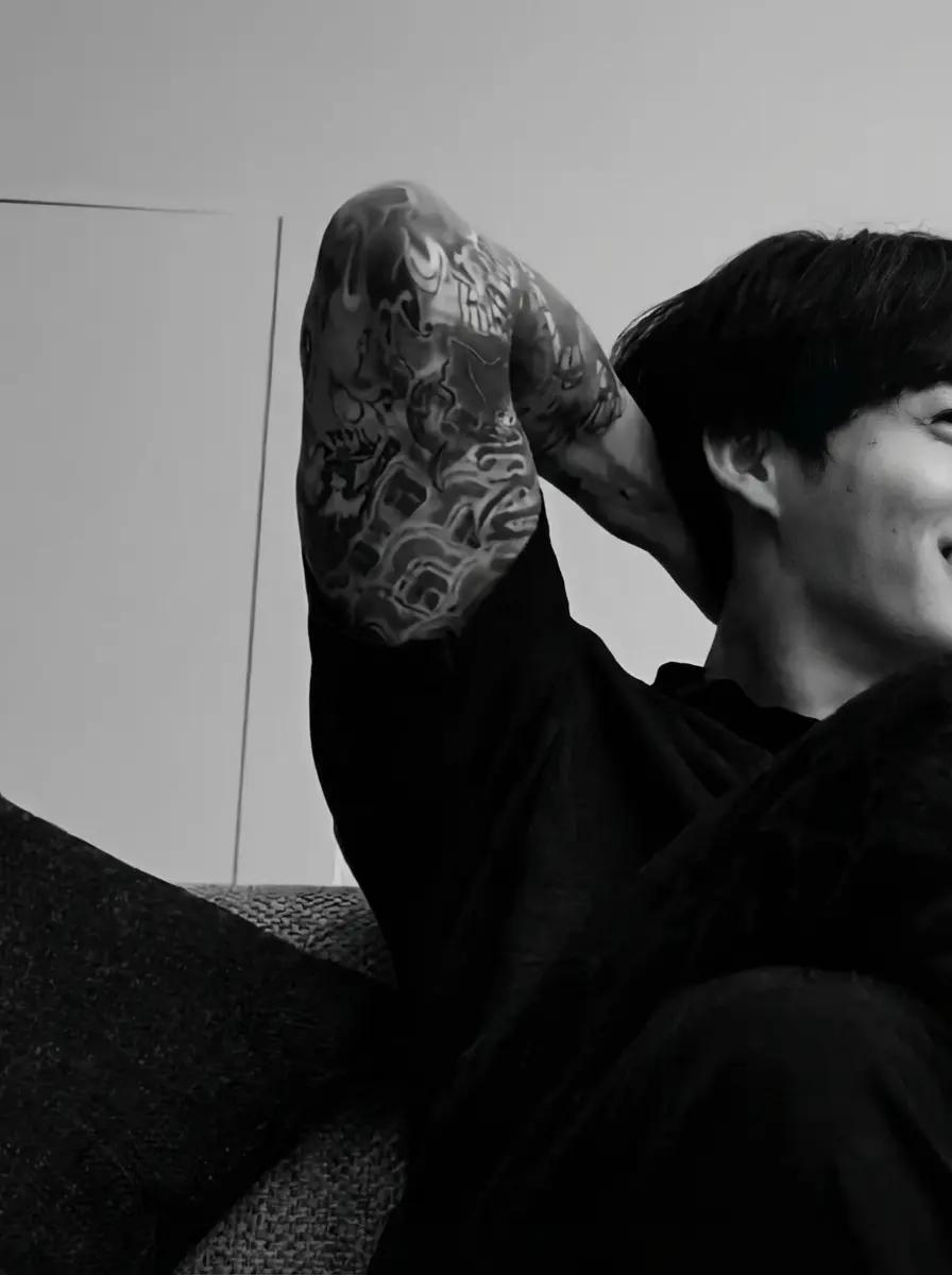 Jungkook thumbnail