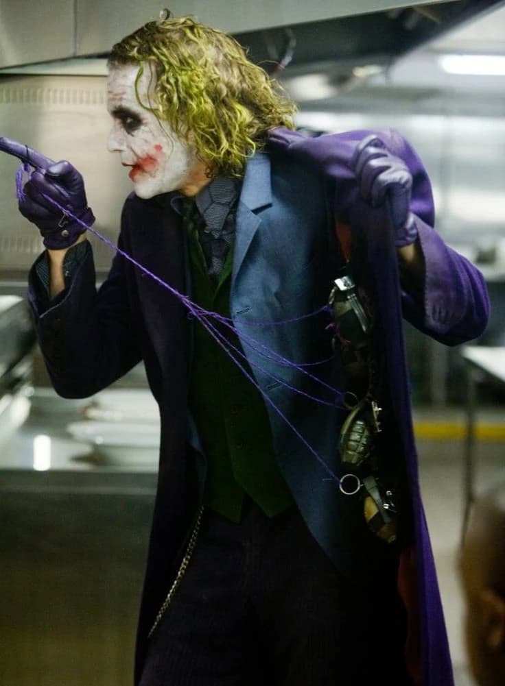 El Joker (Heath Ledger) thumbnail