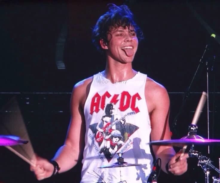 Ashton Irwin  thumbnail