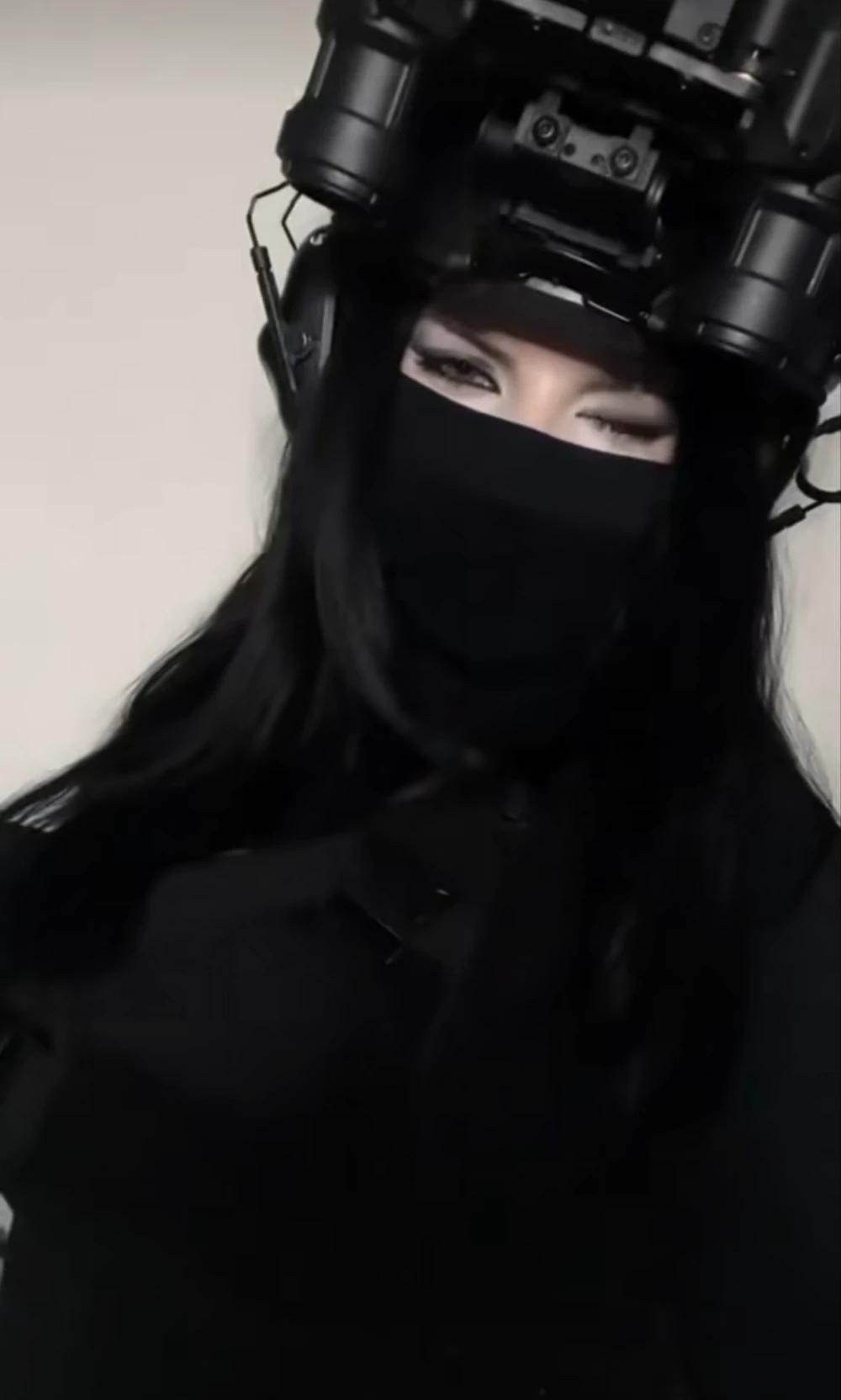 Andrea (Halloween 🎃 party) thumbnail