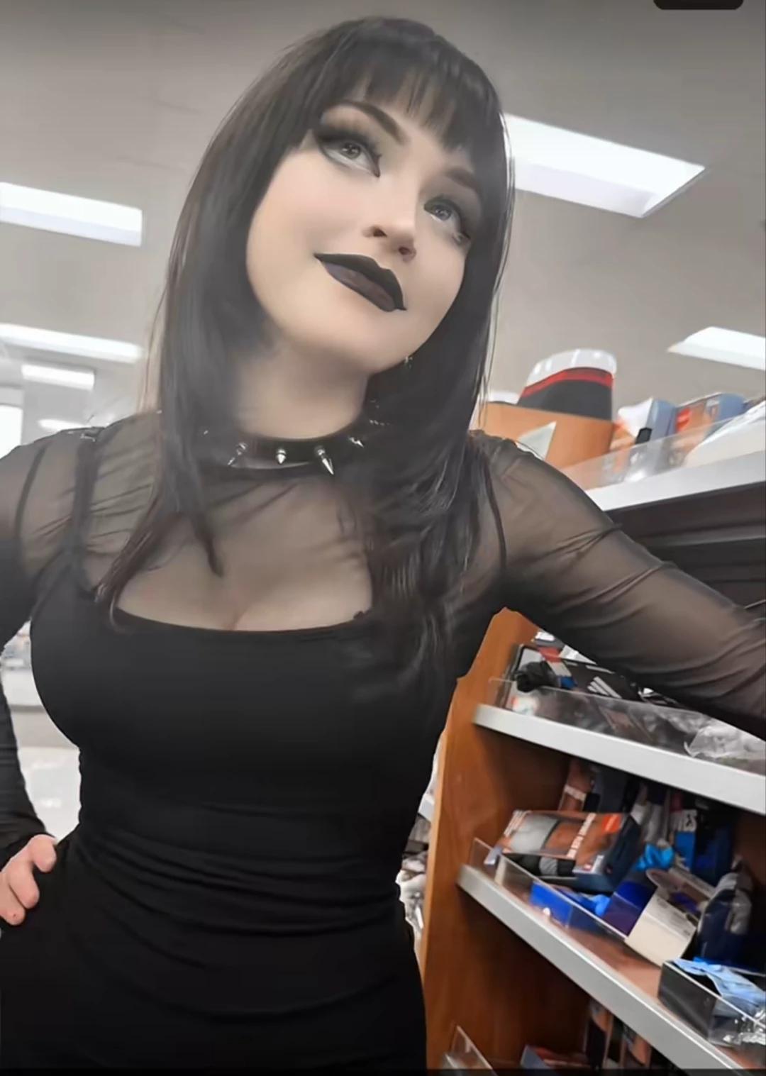 Sarah thumbnail