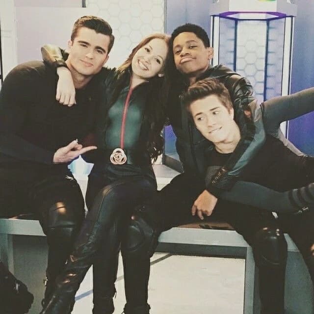 Lab Rats thumbnail