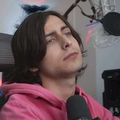 Aidan Gallagher  thumbnail