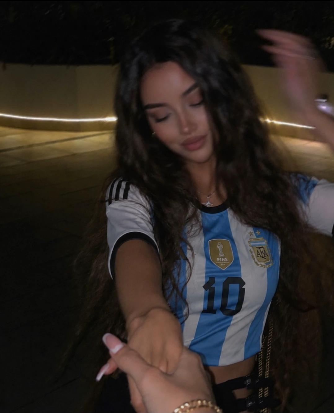 vivianna thumbnail