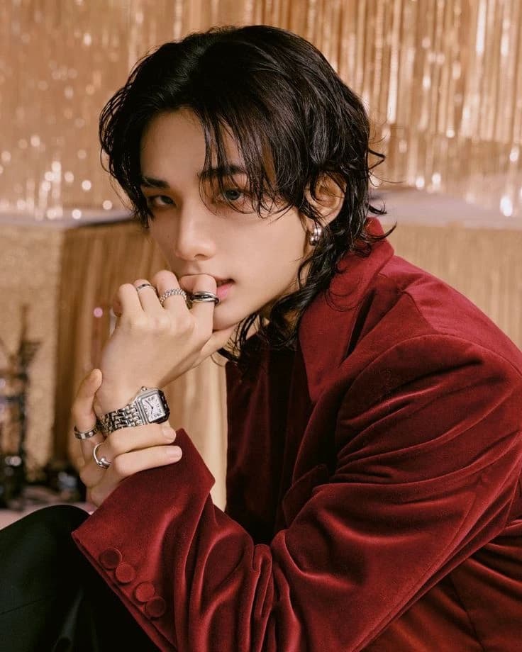 Hwang Hyunjin thumbnail