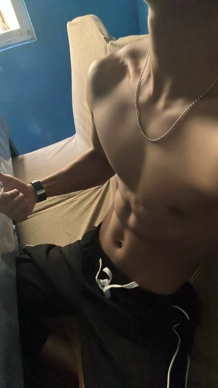 Alex  thumbnail