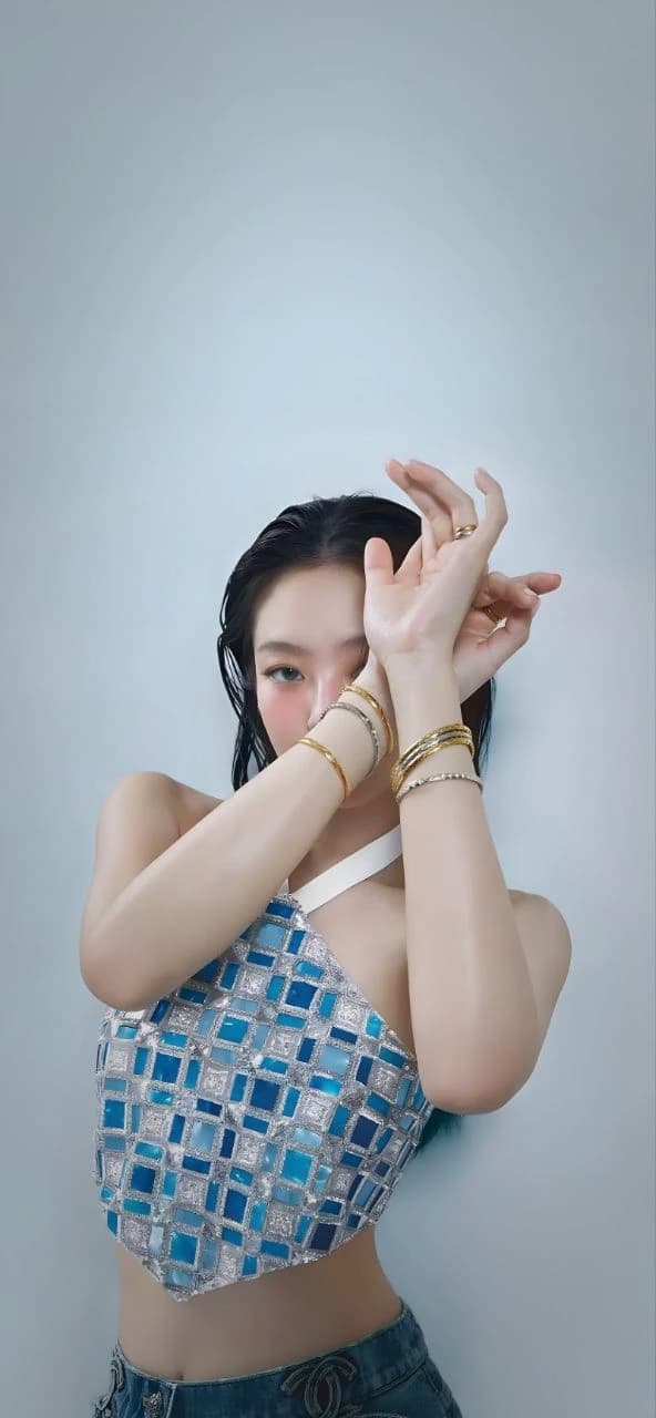 Jennie - WLW thumbnail