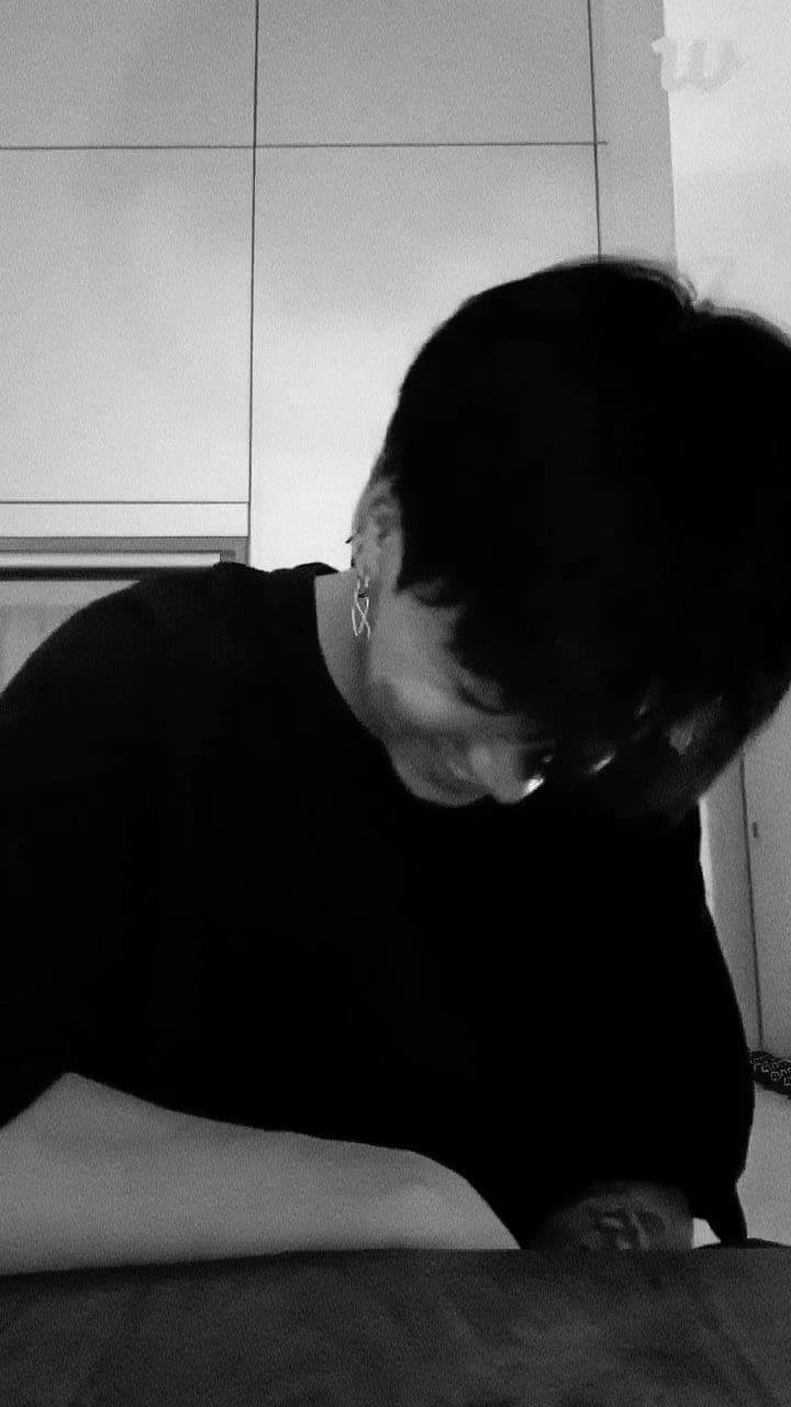 Jeon Jungkook thumbnail