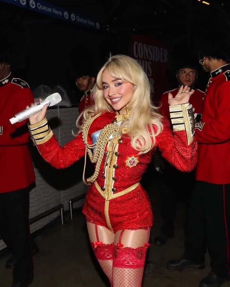 Sabrina Carpenter is your mother. thumbnail