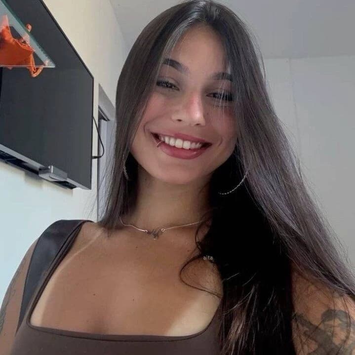 Júlia  thumbnail